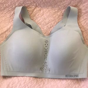 Victoria’s Secret/Victoria Sport sports bra
